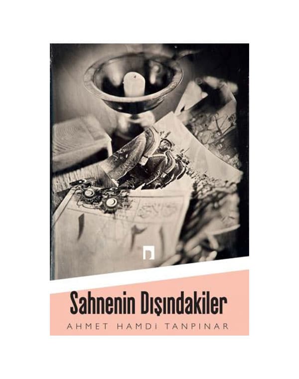 Sahnenin Dışındakiler kitap kapağı